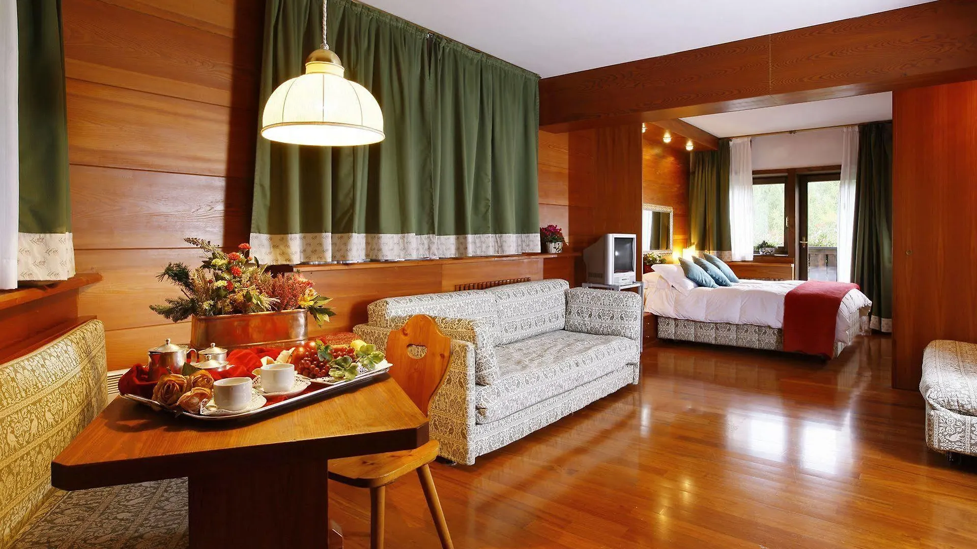 קורטינה ד'אמפזו Hotel Mirage